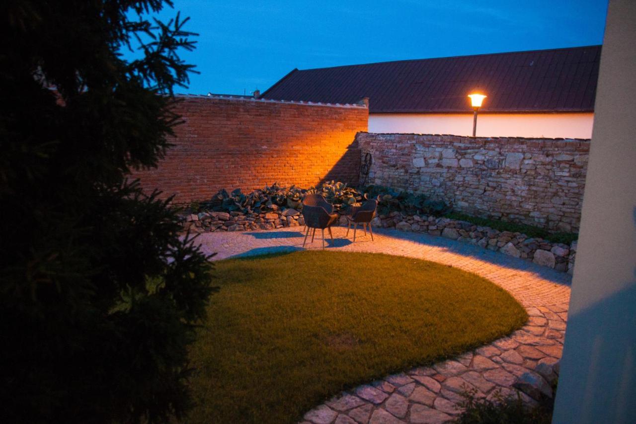 Villa Magdalena كوتنا هورا المظهر الخارجي الصورة