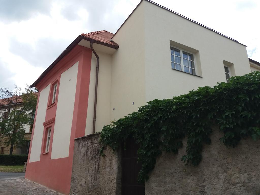 Villa Magdalena كوتنا هورا المظهر الخارجي الصورة